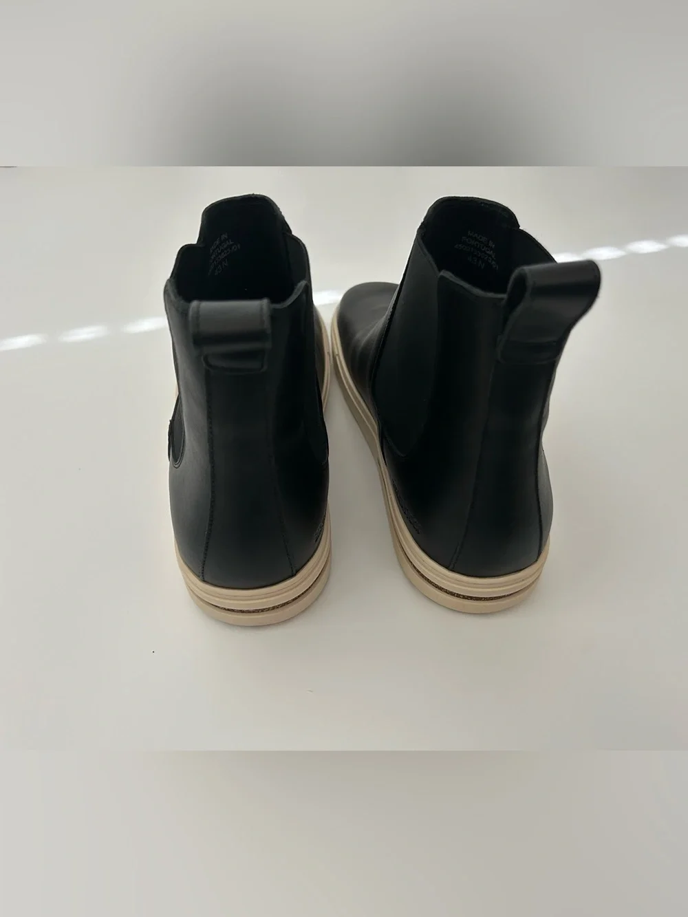 Birkenstock Bend Chelsea Boots Unisex Black Leather Pull On EU 43 Narrow $175
